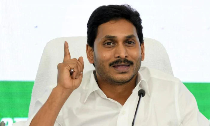  Jagan Government Is A Key Decision Ys Jagan, Andhra Pradesh, Grama Ward Sachival-TeluguStop.com