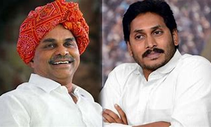  If The Work Done By The Father Is Revived, Will The People Turn Around Jagan, Pe-TeluguStop.com