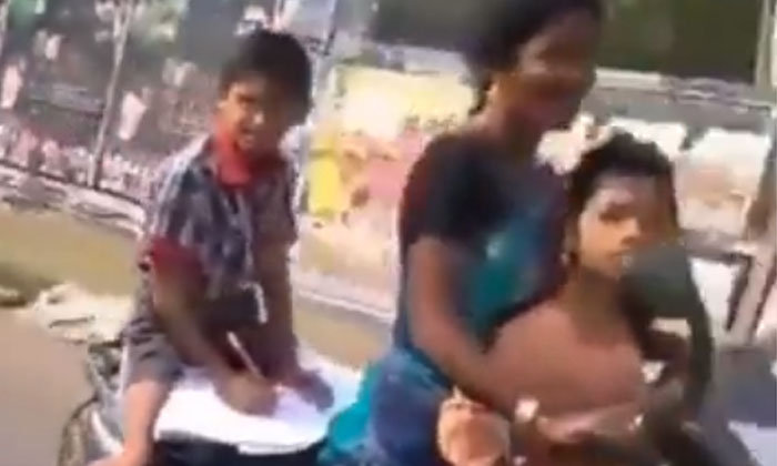  Netizens Uniting A Child Doing Homework . If You Know Why Viral Video, Viral Lat-TeluguStop.com