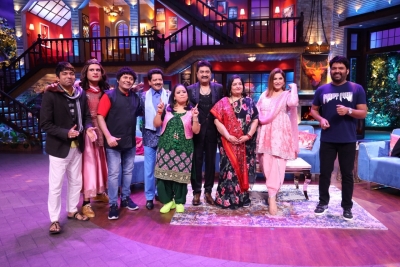  ‘bhoot Police’ Cast And Top Singers Join Kapil Sharma This Weekend-TeluguStop.com