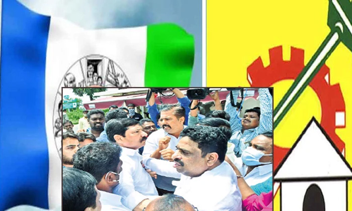  Chandrababu Home  Times Syndication Service Clash With Stones And Sticks-TeluguStop.com