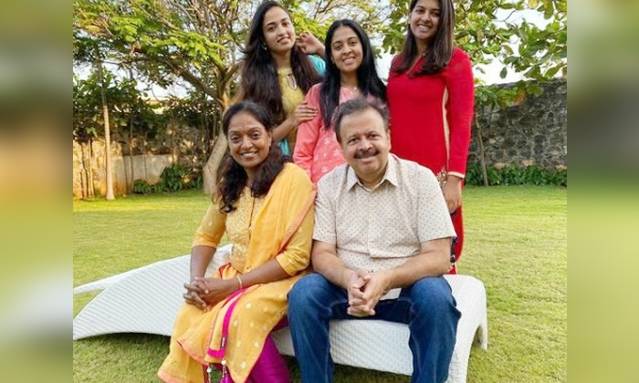 Telugu Alitho Saradaga, Aruna Daughters, Bharathi Raja, Mohan, Mucherla Aruna, T