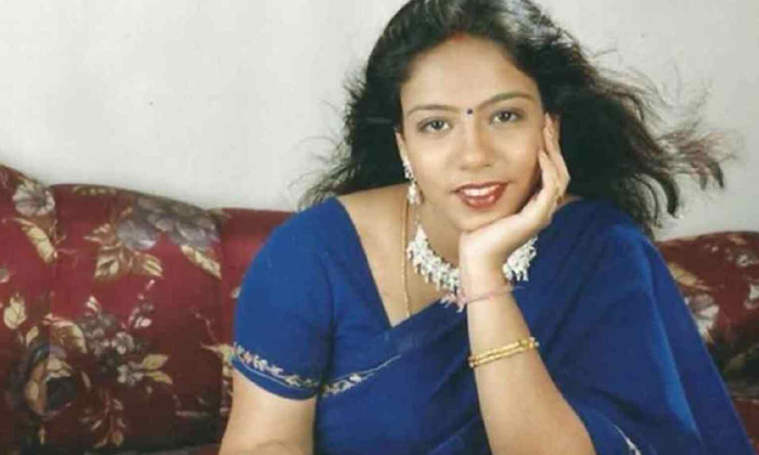  Music Director Srilekha Shocking Comments In An Interview , 30 Lakh Rupees, Shoc-TeluguStop.com