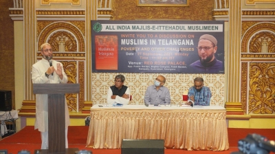  Owaisi Demands Dalit Bandhu-like Scheme For Muslims-TeluguStop.com