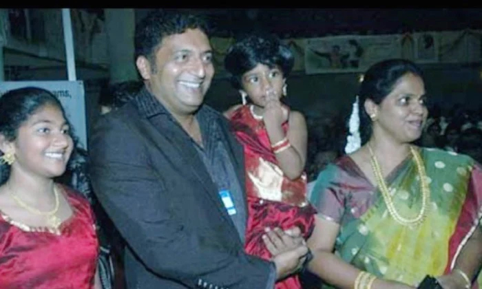  Prakash Raj Comments About Divorce With First Wife Details, Comments About, Firs-TeluguStop.com