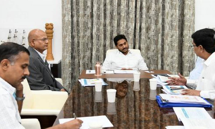  Ap Govt Announces Fee Structure For Ap Varsities-TeluguStop.com