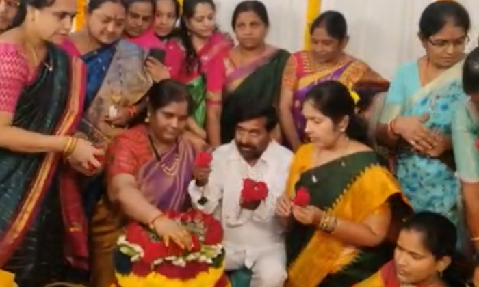  Batukamma Celebrations Started In The District Center Of Suryapeta , Batukamma C-TeluguStop.com