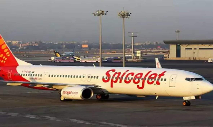  Dgca Temporarily Suspends Spicejet’s Cargo License To Carry ‘dangero-TeluguStop.com