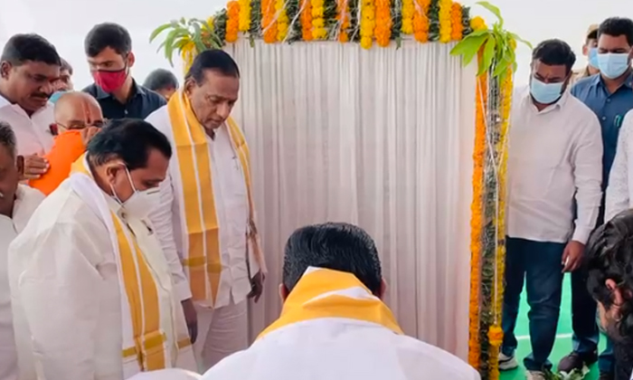  Foundation Stone Laid For Construction Of Tissue Culture Laboratory At Jeedimetl-TeluguStop.com