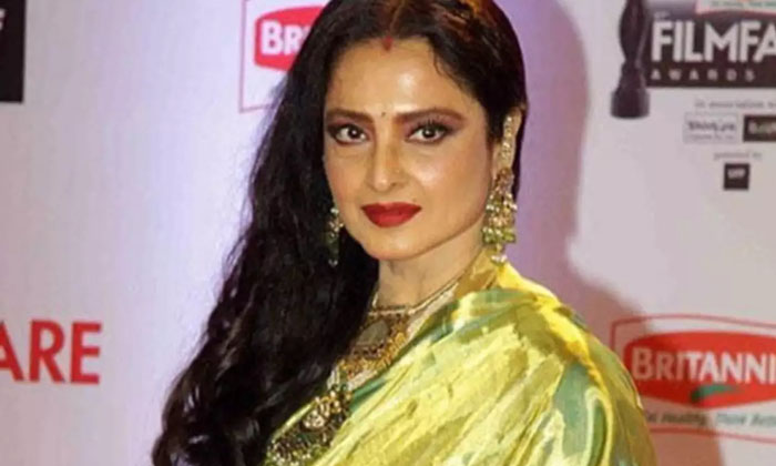 Telugu Bollywood, Bollywoodqueen, Nationalactress, National Vamp, Rekha-Telugu S