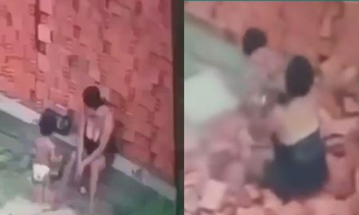 Viral A Mother Who Risked Her Life To Save Her Baby, Viral Video, Mother Love, Viral A Mother Who Risked Her Life To Save Her Baby, Viral Video, Mother Love,-TeluguStop.com