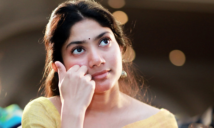 Telugu Actresssai, Secrets, Love Story, Netizens, Saipallavi, Virata Parvam-Movi