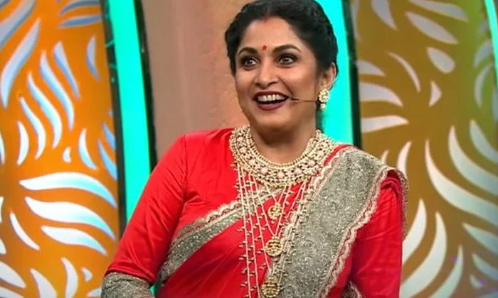  Heroine Ramyakrishna Interesting Comments About Raghavendra Rao , Allari Priyudu-TeluguStop.com