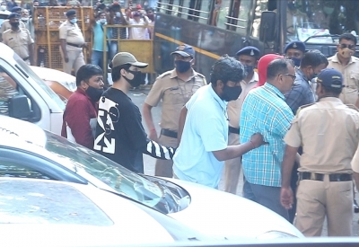  Cruiser Rave Party: Srk’s Son Aryan, 7 Other Youths Arrested For Drug Use-TeluguStop.com
