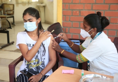  Delhi Govt Employees Issued Deadline For Covid Vaccination – Delhi | Ind-TeluguStop.com