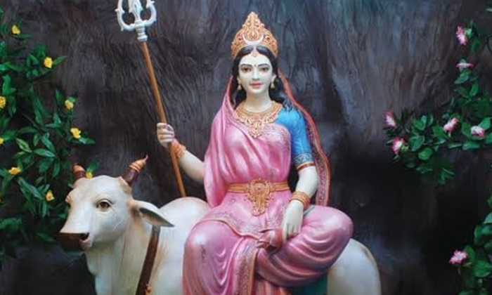  How To Do Navaratri 2021 First Day Puja To Maa Durga, Navratri, Devi Navratri, D-TeluguStop.com