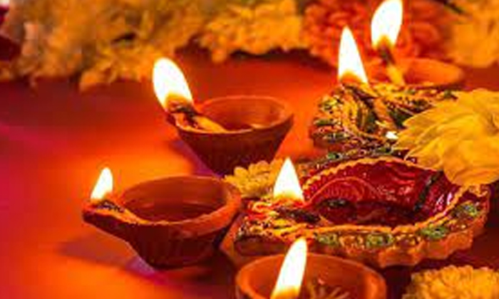  Diwali 2021 Time And Date Of Lakshmi Puja And Shubh Muhurat, Diwali 2021, Diwali-TeluguStop.com