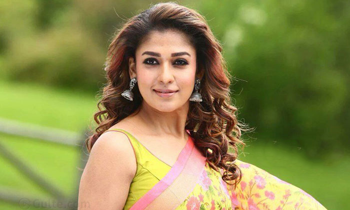  Heroine Nayanthara Massage Video Leaked On Social Media And Viral On That Time,-TeluguStop.com