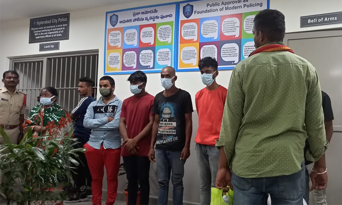  Task Force Police Arrest Seven Members In Ameerpet Who Tried To Sell Cannabis, T-TeluguStop.com