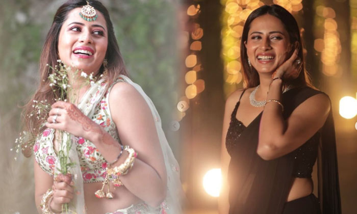 Actress Sargun Mehta Looks Flawless In This Pictures-telugu Actress Photos Actress Sargun Mehta Looks Flawless In This P High Resolution Photo