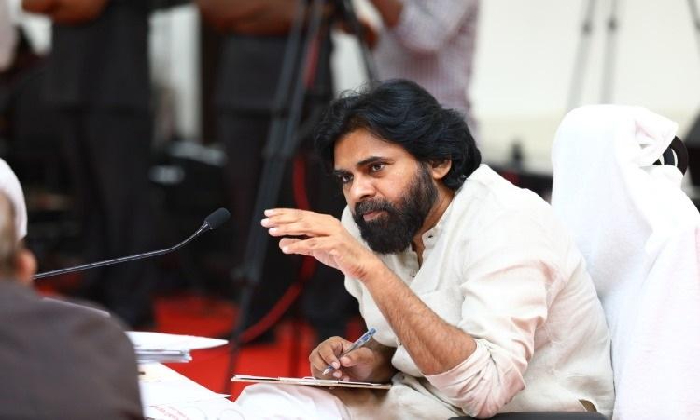  Finally, Pawan Kalyan Gives Some Great News To Amaravati Farmers!-TeluguStop.com