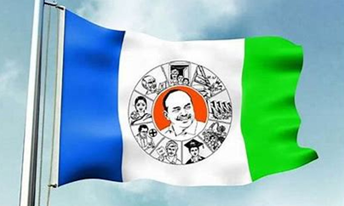  Jagan Who Did Not Give Appointment To Anyone Growing Class Differences Jagan, Yc-TeluguStop.com