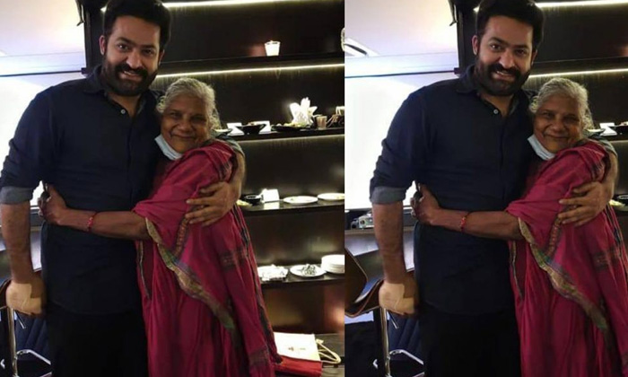  Ntr’s Latest Photo After Surgery Goes Viral, Ntr,rrr Movie, Surgery, Tollywood-TeluguStop.com