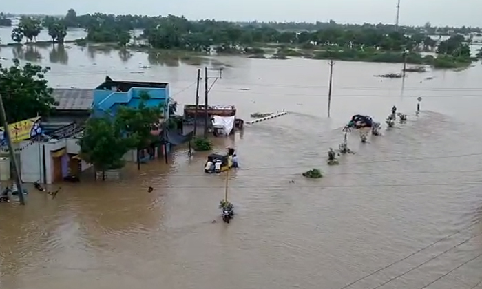 Telugu Flood, Floods, Heavy Inflow, Heavy, Mlakotam, Nellore, Submerged-Latest N