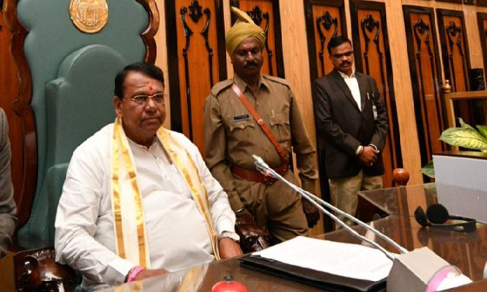  Telangana Assembly Speaker Tests Positive For Covid-19-TeluguStop.com