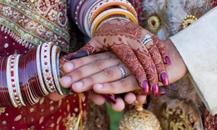 Harassment Of Wives : Telangana Police To Cancel Nri Husbands Passport, Nri Husb-TeluguStop.com