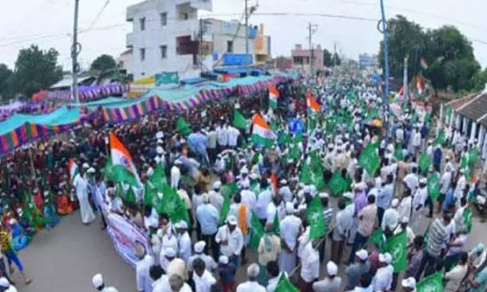  The Farmers In Amravati Did Not Undertake The Maha Padayatra But The Political P-TeluguStop.com