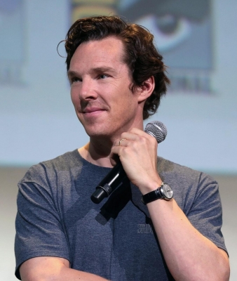  Benedict Cumberbatch Says Acting Work Should Be Worth Leaving Home For-TeluguStop.com