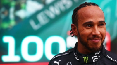  Brilliant Hamilton Surges To Victory At The 10th-place Race-TeluguStop.com