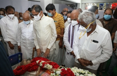  Cji Ramana Pay Tributes To Dollar Seshadri-TeluguStop.com