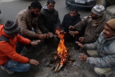 Ladakh, Kashmir Continue To Experience Cold Wave-TeluguStop.com