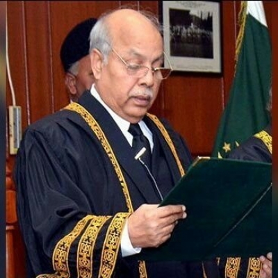 Pak Chief Justice: Colonels And Majors Acting As Kings-TeluguStop.com