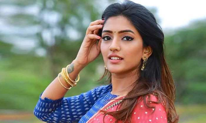 Telugu Eesha Rebba, Eesharebba, Item, Ravi Teja, Tollywood, Trinadharao-Movie