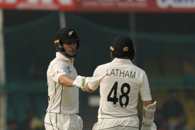 Ind V Nz: First Test: Young And Latham Survive The Second Session With 72-run St Ind V Nz: First Test: Young And Latham Survive The Second Session With 72-run St-TeluguStop.com
