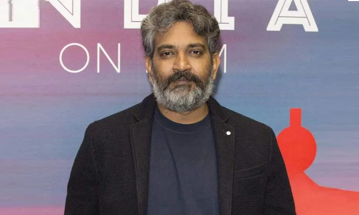  Interesting Facts About Rrr Movie Director Rajamouli Details, Helping Nature, R-TeluguStop.com