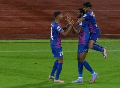  Isl 2021-22: Bengaluru Fc Register 4-2 Win Against Northeast United-TeluguStop.com