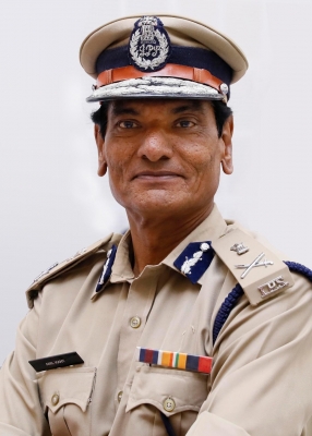  Police In Kerala To Take Tough Action Against Gawking Wage-seekers-TeluguStop.com