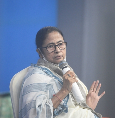  Mamata Banerjee To Travel To Mumbai In December-TeluguStop.com