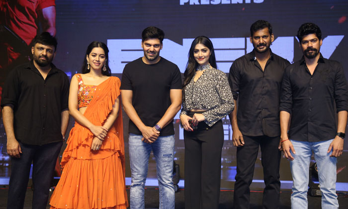  Enimi’ Pre-release Event‌ , Enimi Movie , Presrese Event , Arya , Vishanl ,-TeluguStop.com