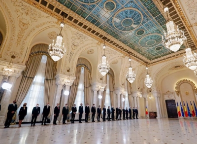  New Romanian Government Takes The Oath To Office-TeluguStop.com