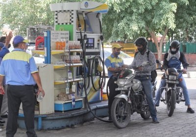  Oil Marketing Companies Keep Diesel, Petrol Prices Unchanged-TeluguStop.com