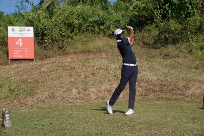  Pgti Golf: Sandhu Shoots 67 And Takes A Two-shot Lead In The Third Round-TeluguStop.com