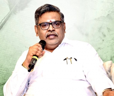  Popular Telugu Lyricist Sirivennela Still In Icu-TeluguStop.com