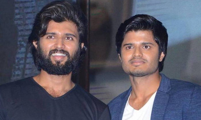  Anand Devarakonda First Salary Details , Anand Devarakonda , Vijay Devarakonda ,-TeluguStop.com