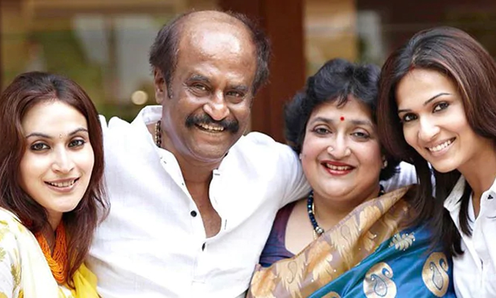  Rajinikanth Wife Shocked With Queation In Interview Details, Latha, Rajnikanth,-TeluguStop.com