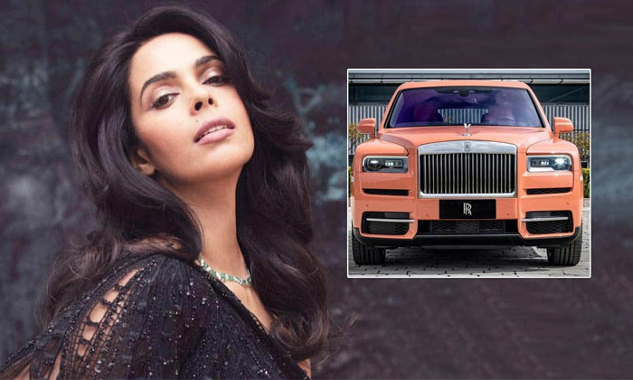  Rolly Royce Company Rejected Car Sell To Mallika Sherawat Details, Mallika Sher-TeluguStop.com